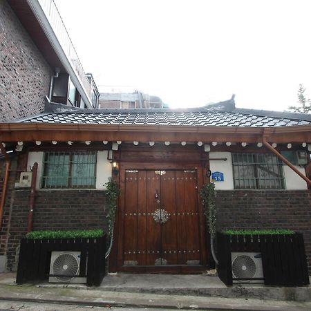 Icos Guesthouse 1 - Female Only Szöul Kültér fotó