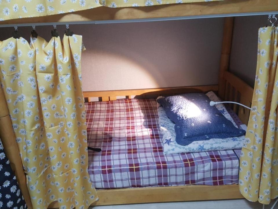 Icos Guesthouse 1 - Female Only Szöul Kültér fotó